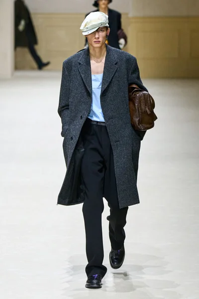 Look 44